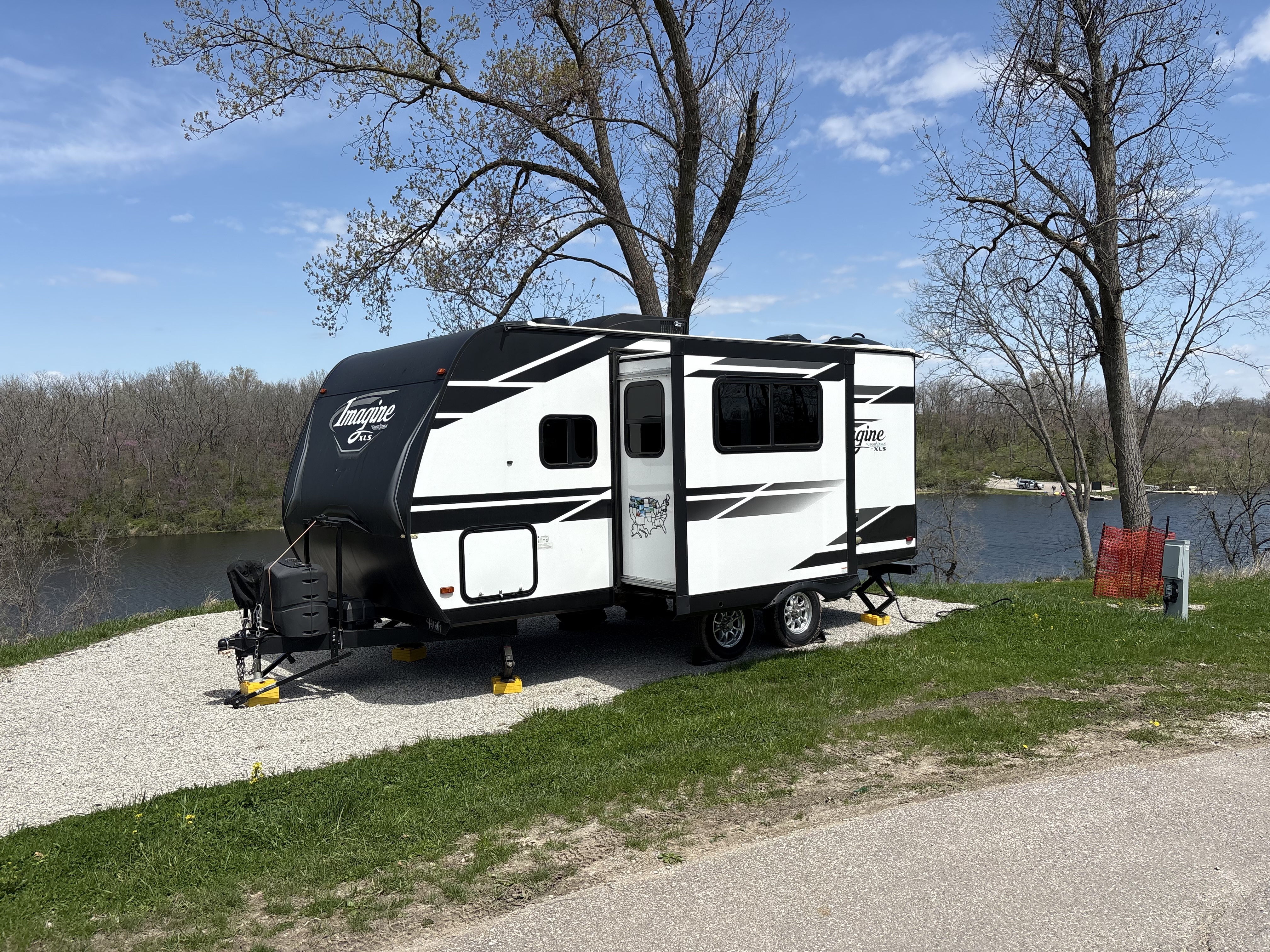 2021 Grand Design IMAGINE XLS 17MKE RV