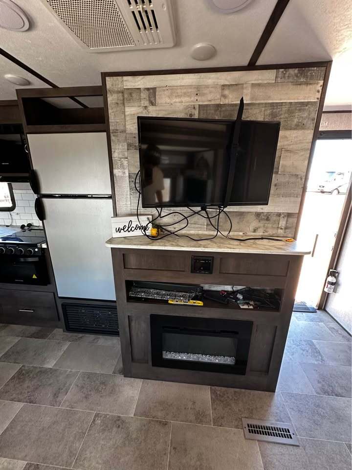 2021 Coleman LIGHT 2835BH in castle rock CO