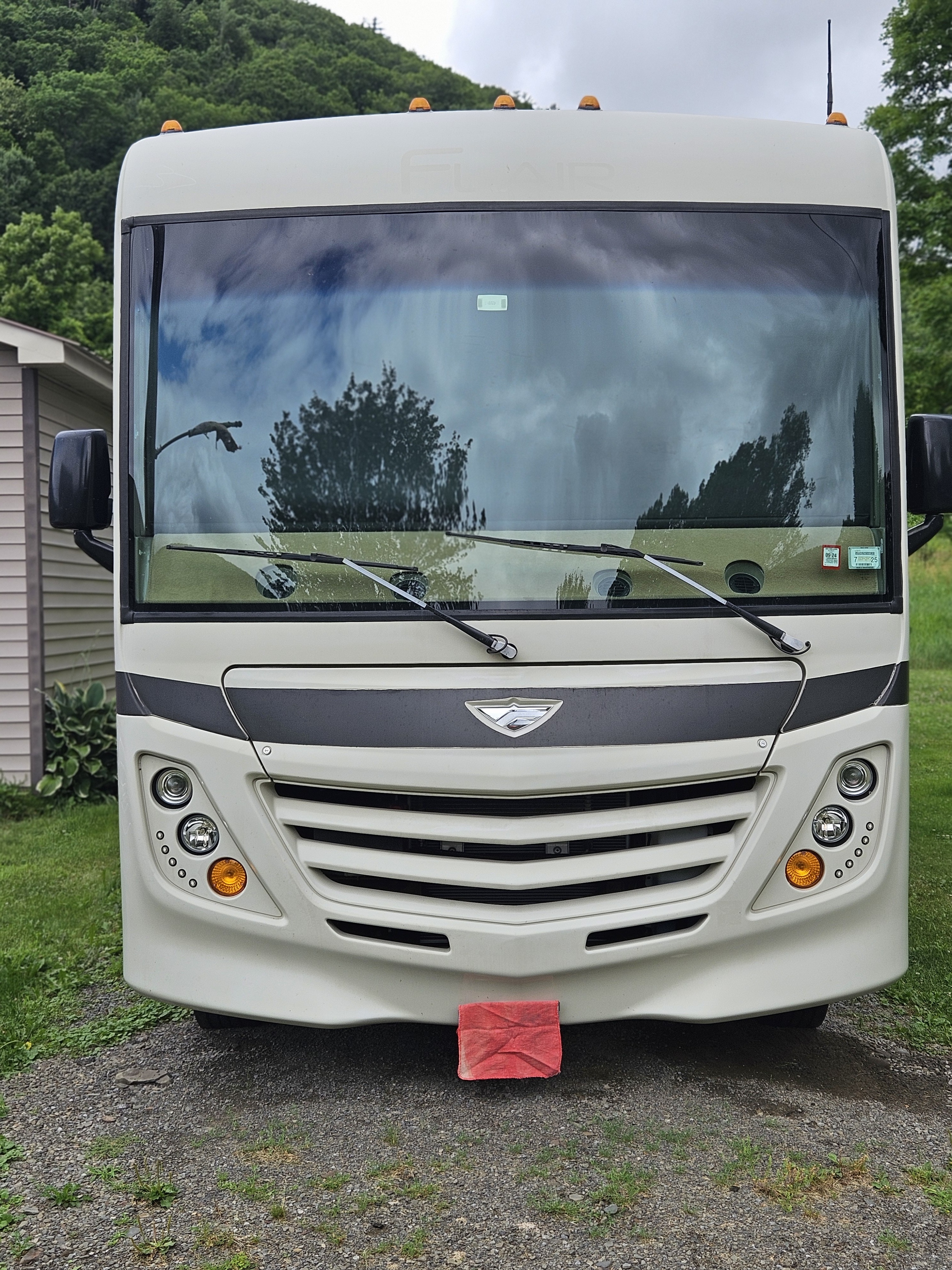 2016 Fleetwood FLAIR 30U RV