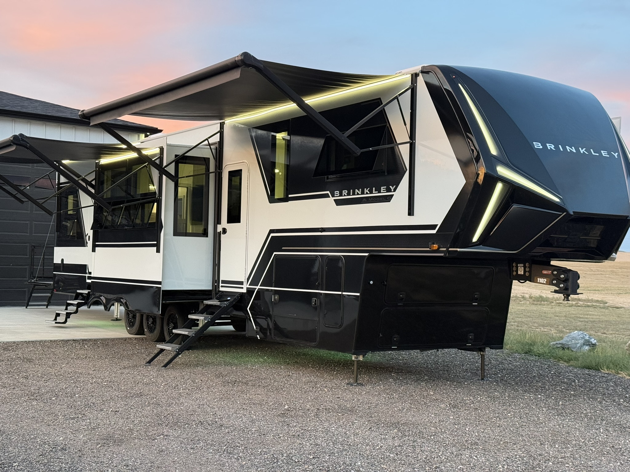 2025 Brinkley MODEL G 4000 RV