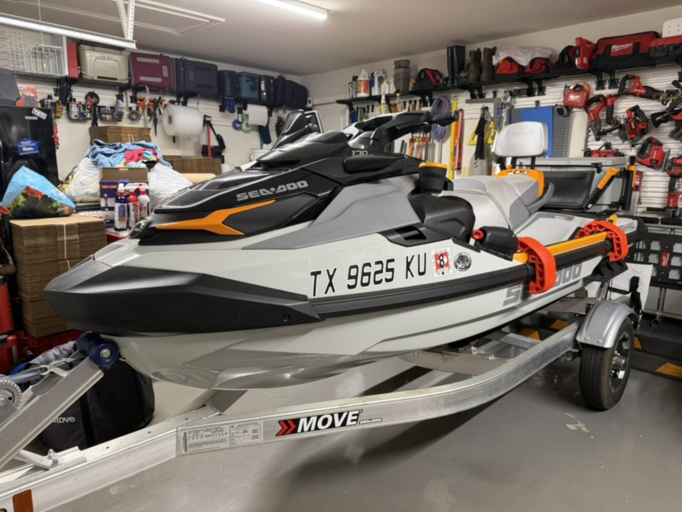 A photo of this 2024 Sea-Doo FISH PRO TROPHY 170