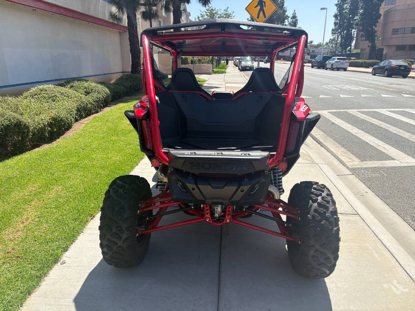 A photo of this 2026 Honda Talon 1000R FOX Live Valve