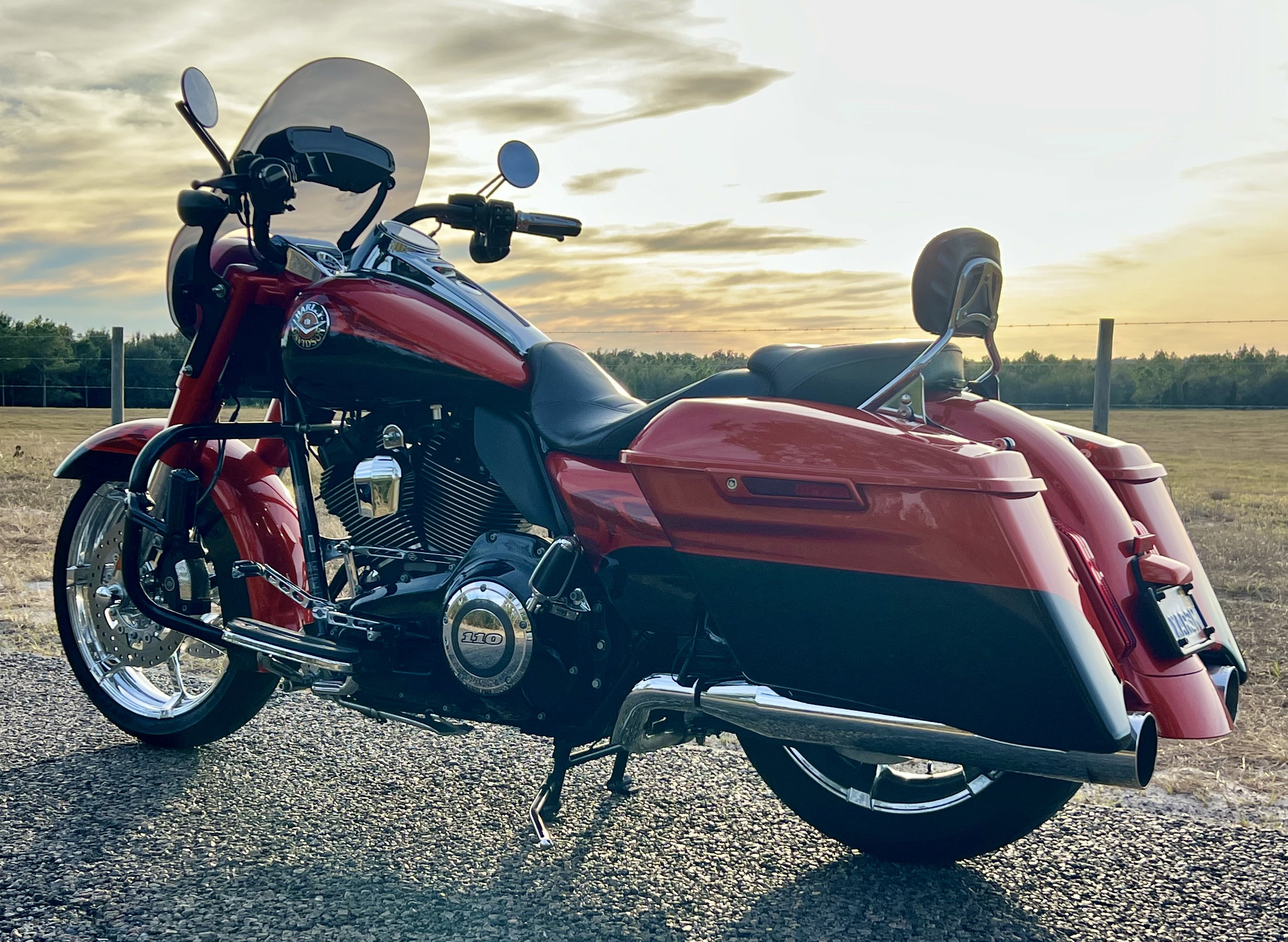 2014 Harley-Davidson ROAD KING CVO Touring motorcycle