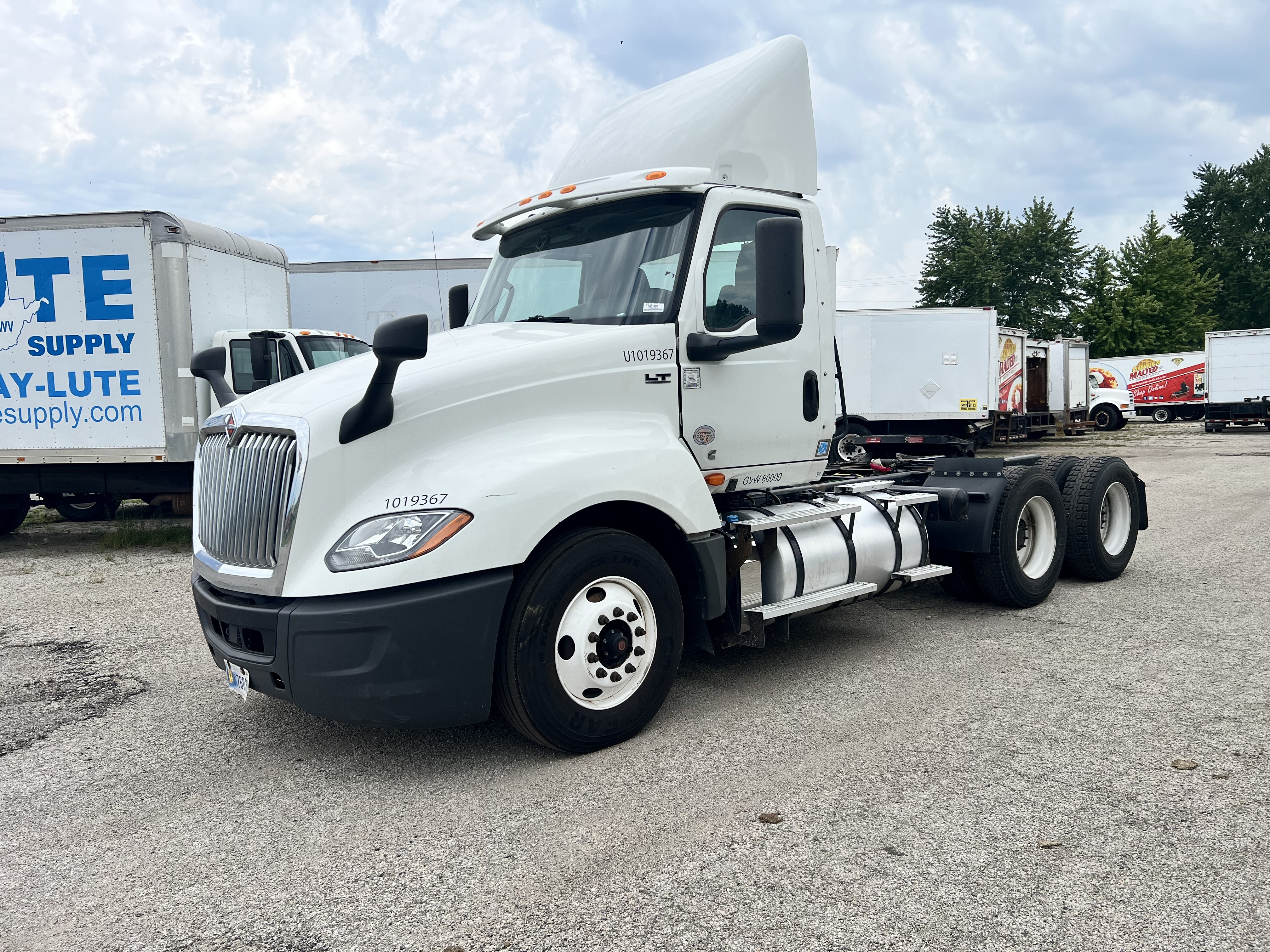 2019 INTERNATIONAL Lt625 in Wawaka, IN