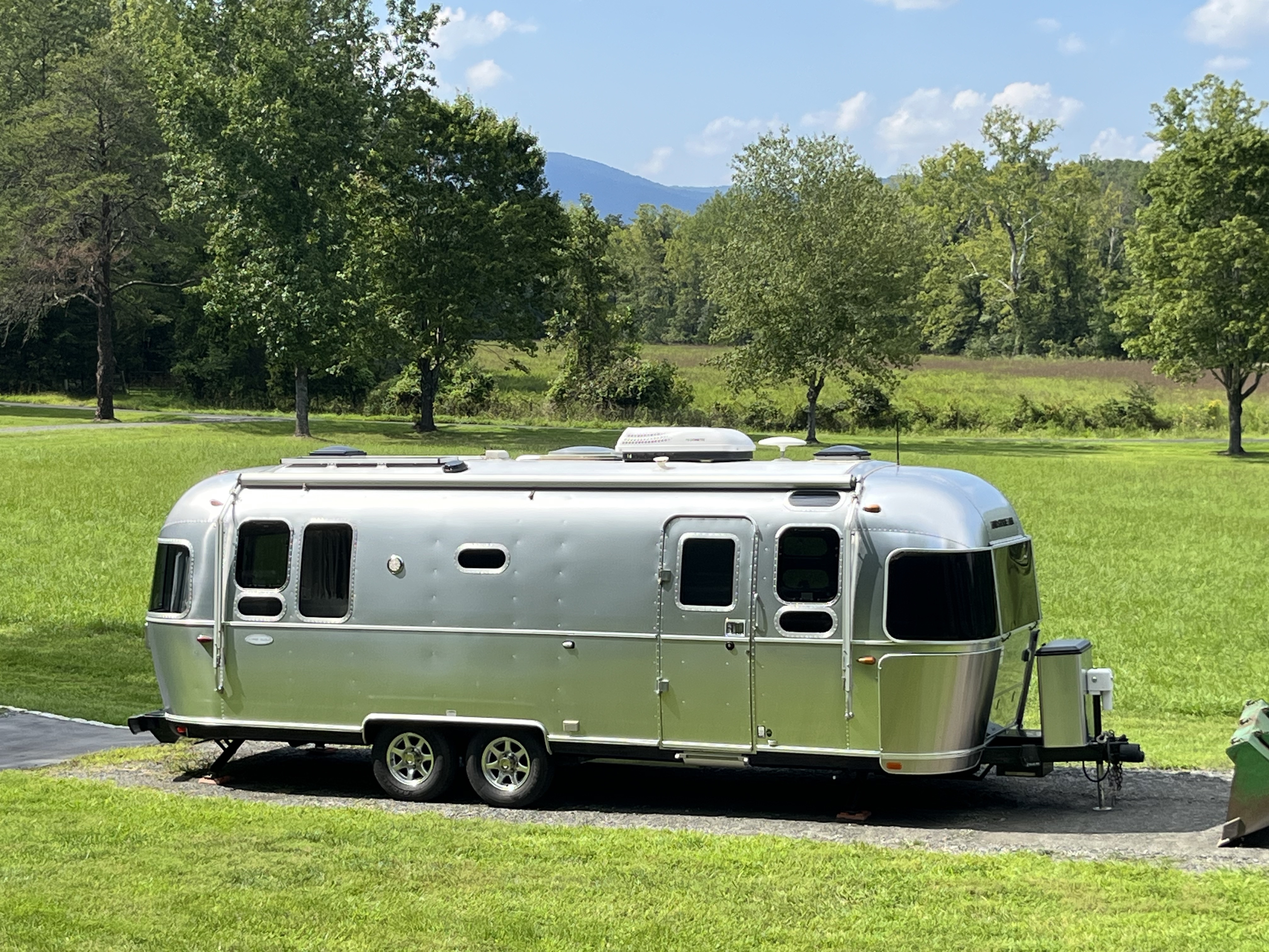 2018 Airstream FLYING CLOUD 26RB RV