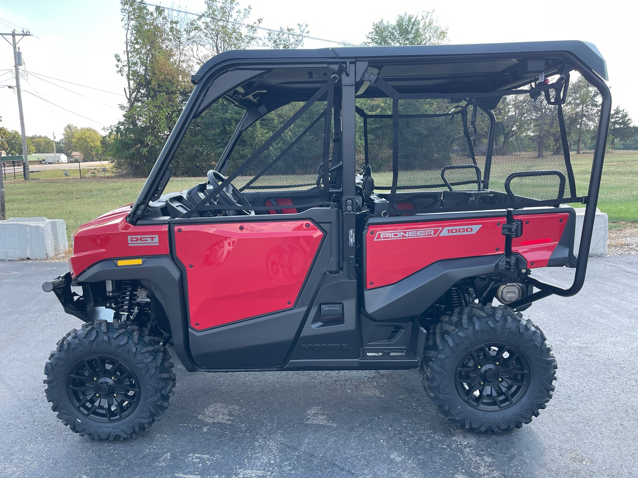 2026 Honda Pioneer 1000-5 Deluxe in chanute KS