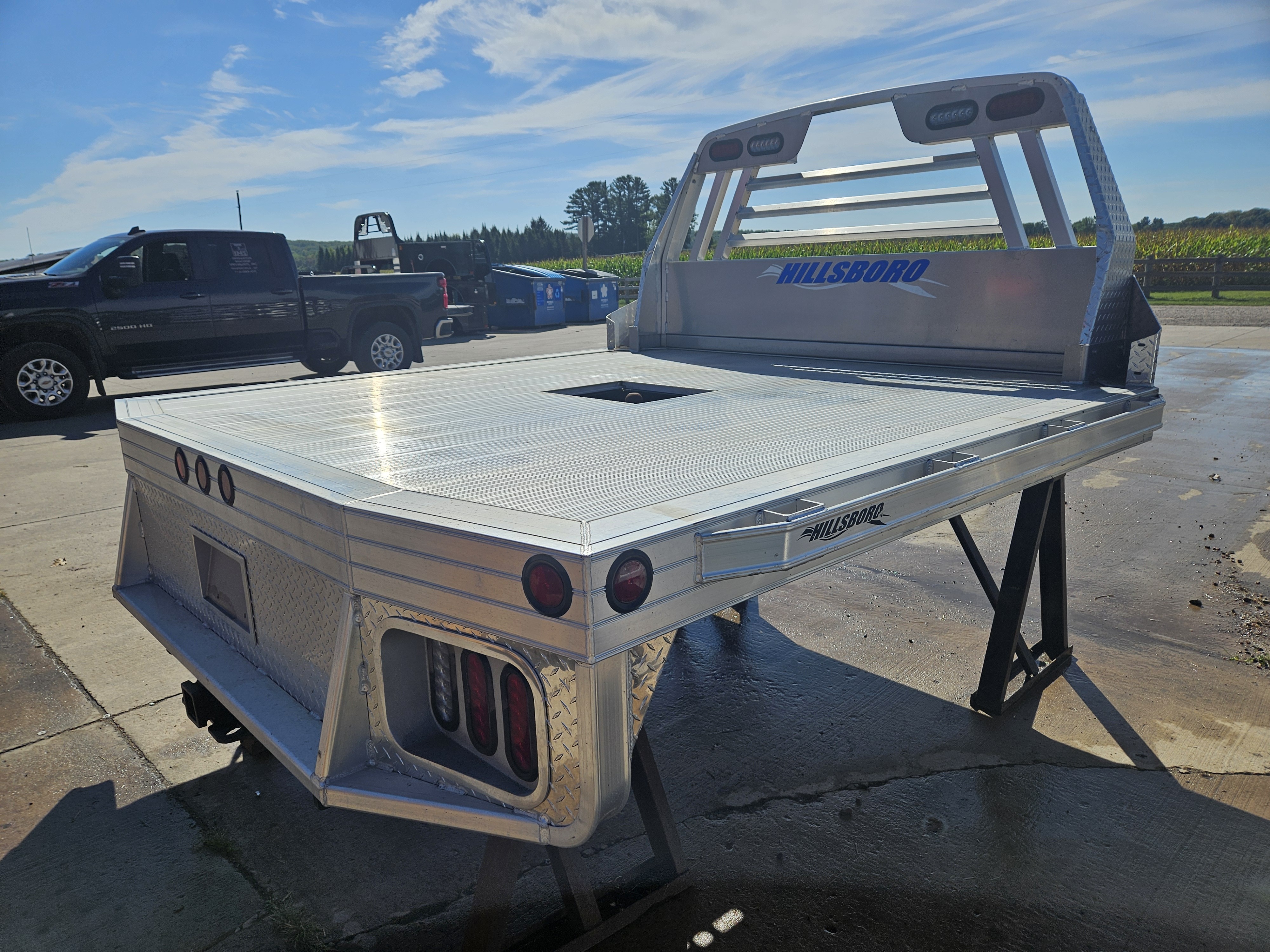 2022 HILLSBORO 2500 Series 96" x 102" in Rice Lake, WI