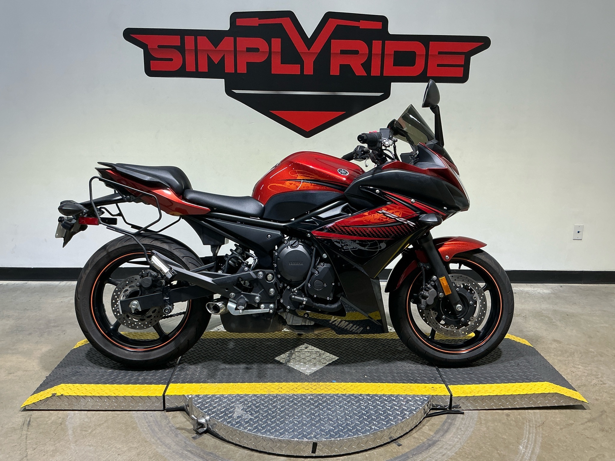 2011 Yamaha FZ6R R in Eden Prairie, MN