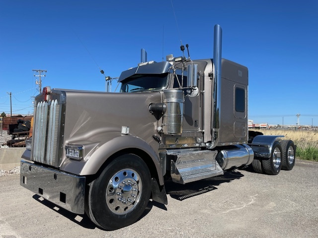 2008 KENWORTH W900 in Salt Lake City, UT