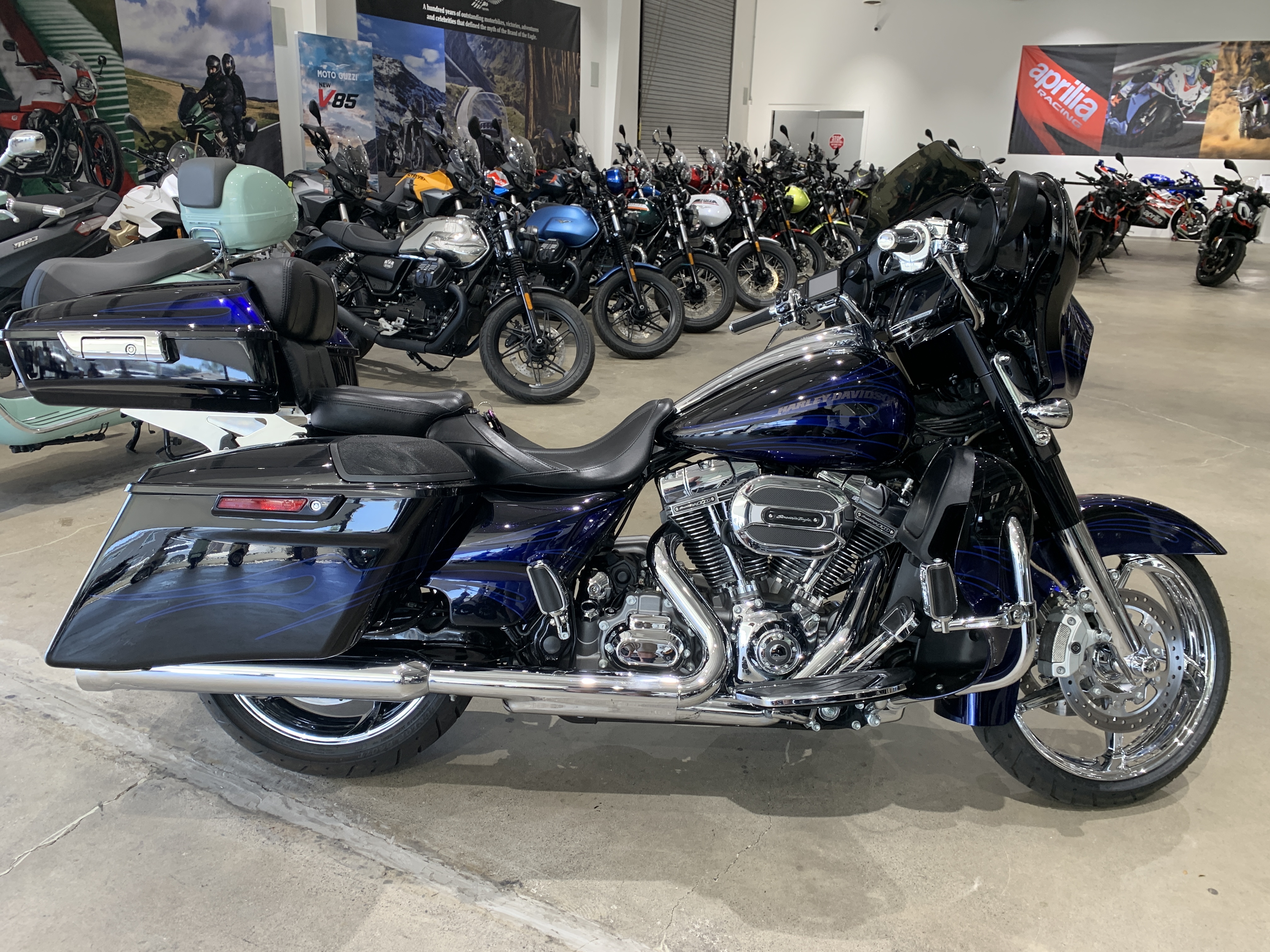 2016 Harley-Davidson STREET GLIDE CVO CVO in Costa Mesa, CA