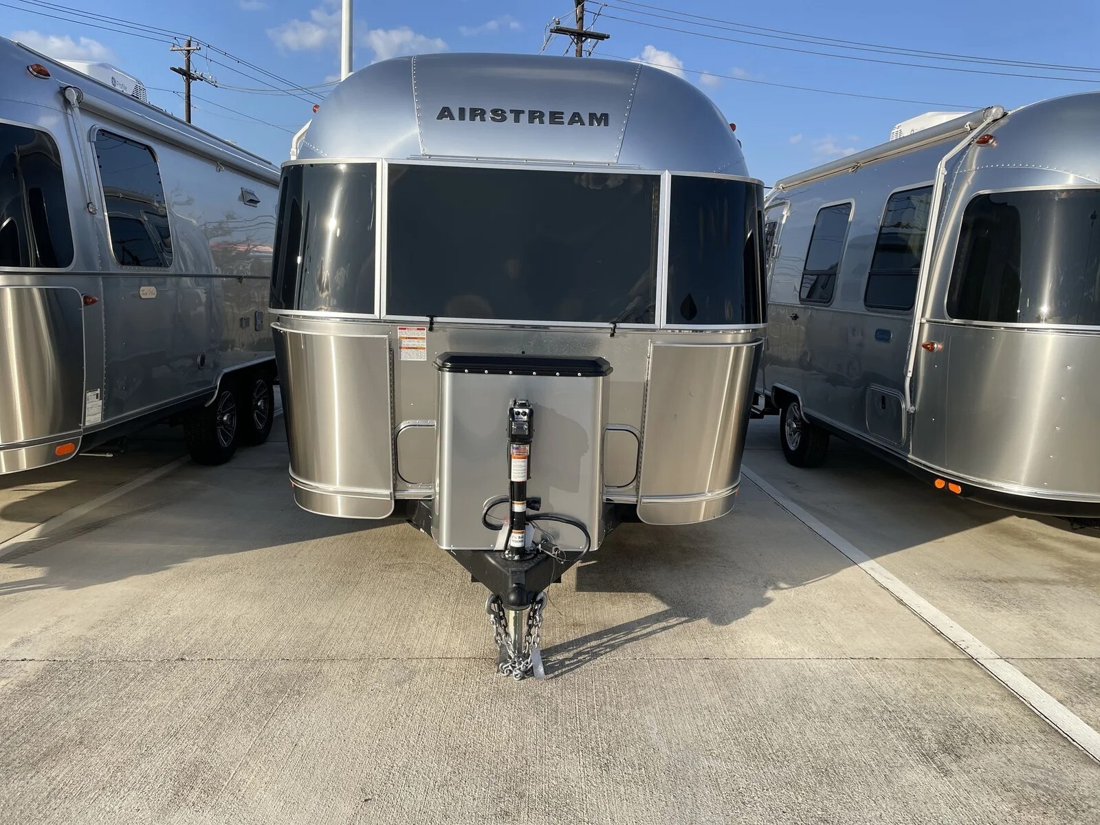 2026 Airstream Flying Cloud 23FBT 23FB TWIN in buda TX
