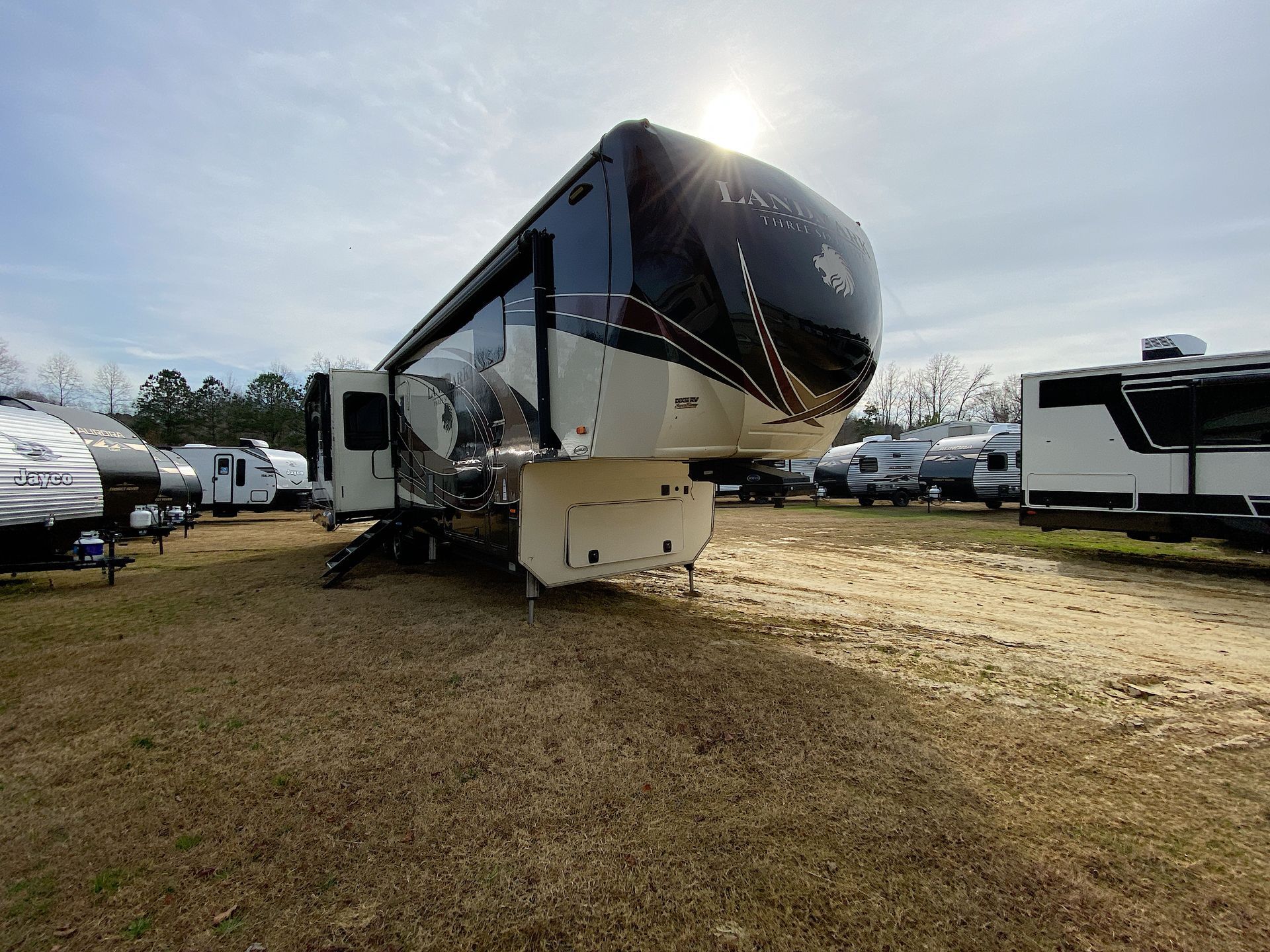 2017 Heartland LANDMARK 365 Oshkosh LM OSHKOSH in theodore AL