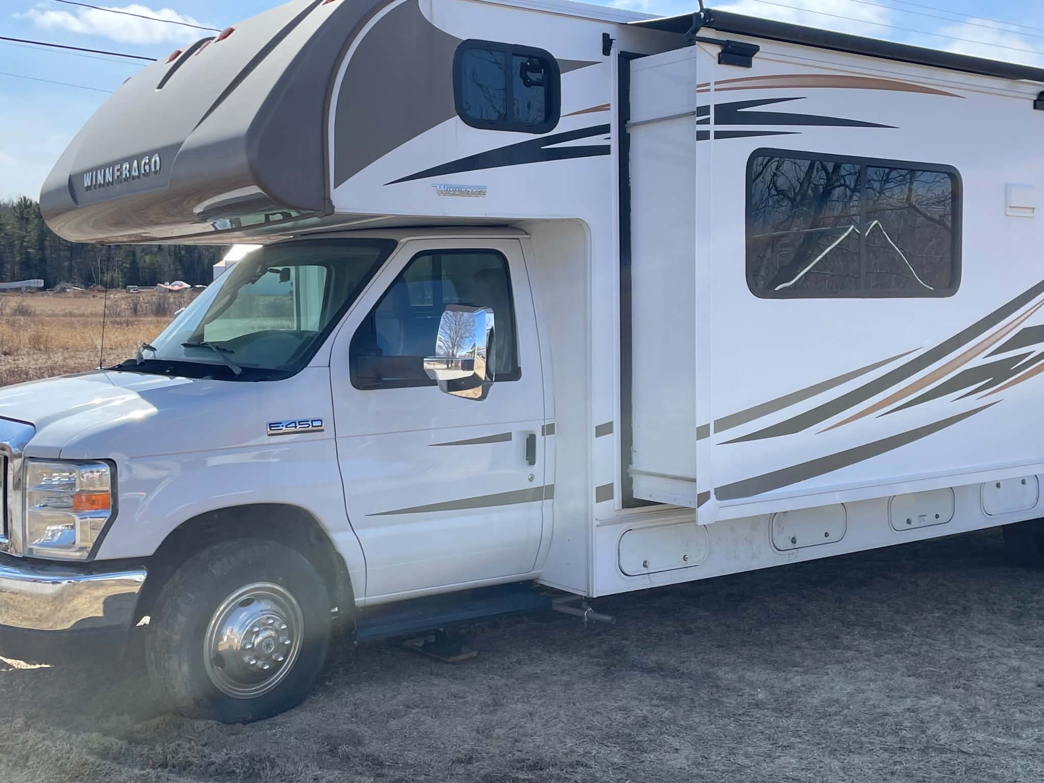 2017 Winnebago MINNIE WINNIE 31D in penobscot ME