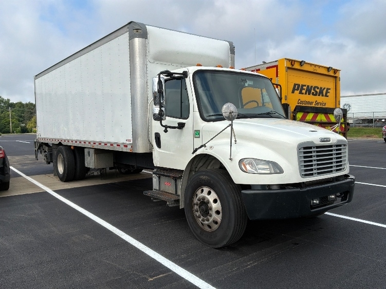 2020 FREIGHTLINER BUSINESS CLASS M2 106 in Erlanger, KY