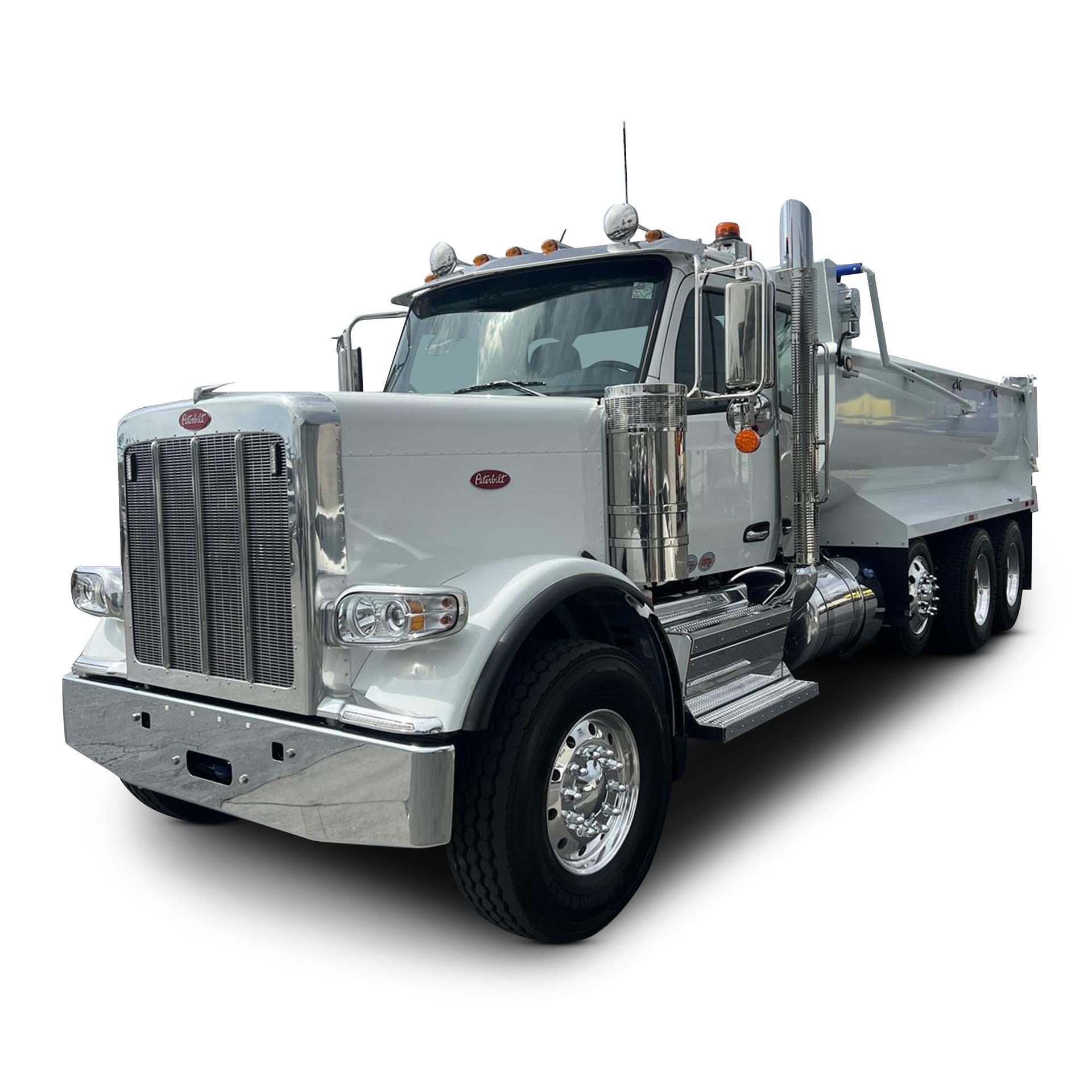 2027 Peterbilt 589 in Sylmar, CA