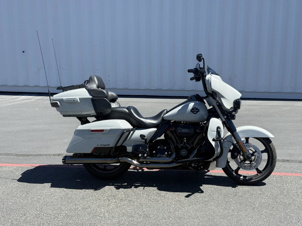 2020 Harley-Davidson Touring CVO Limited in Kennewick, WA