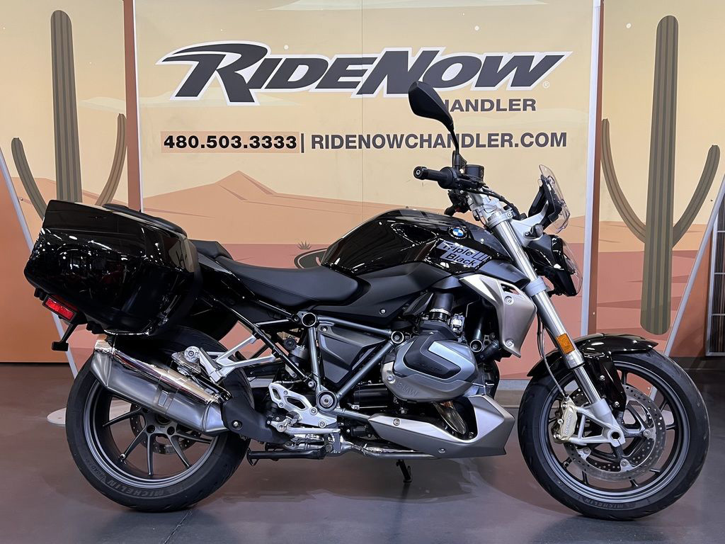 2023 BMW R 1250 R Triple Black in Chandler, AZ