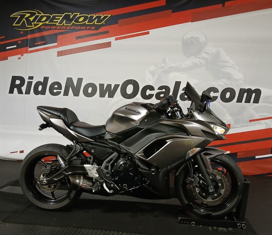 2021 Kawasaki Ninja 650 Metallic Graphite Gray/Metallic Spark Blac BASE in Ocala, FL
