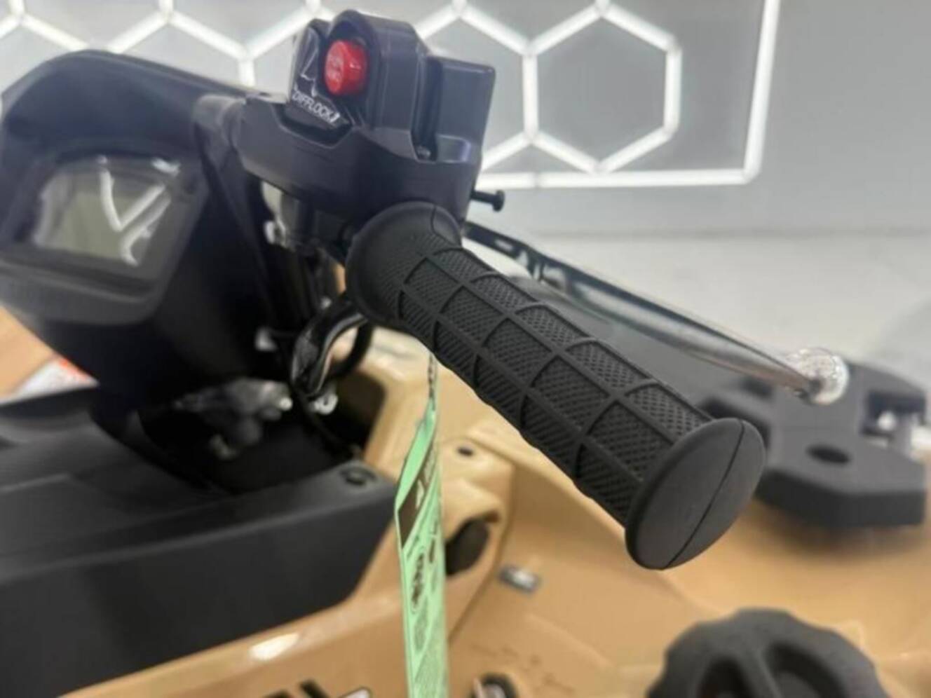 A photo of this 2026 Suzuki KingQuad 500 AXi Power Steering