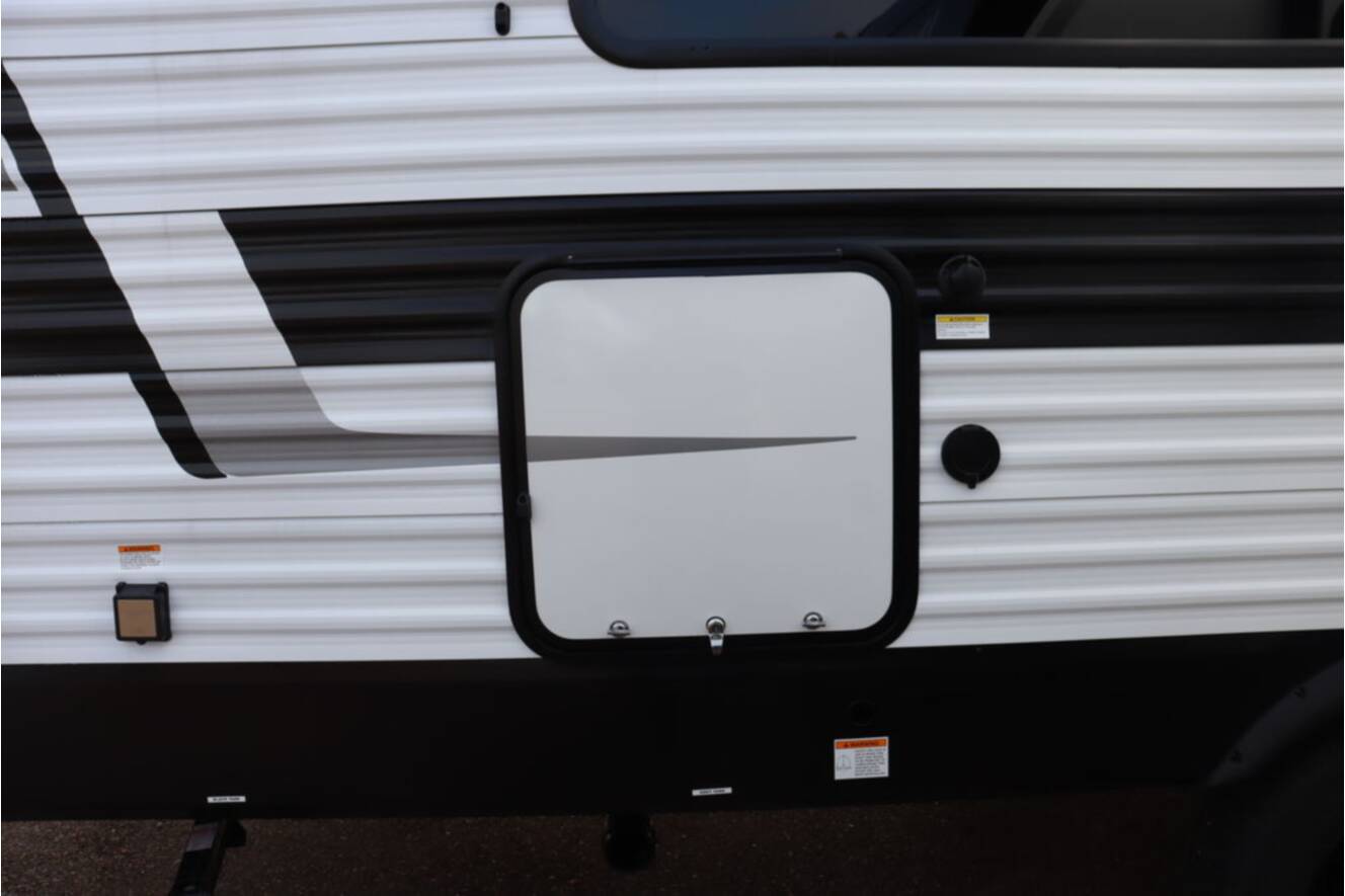 A photo of this 2026 Grand Design Momentum MAV 17MAV