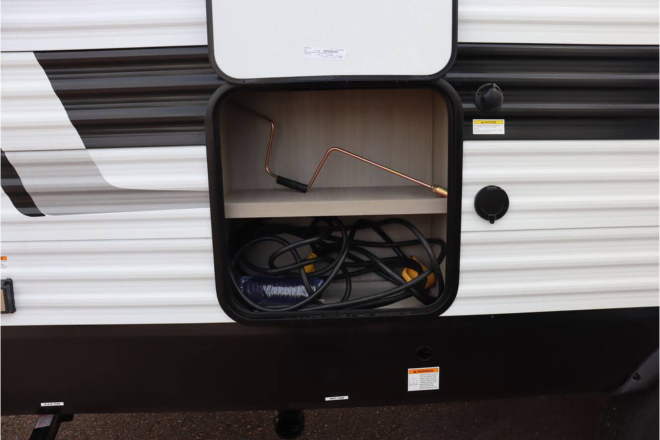 A photo of this 2026 Grand Design Momentum MAV 17MAV