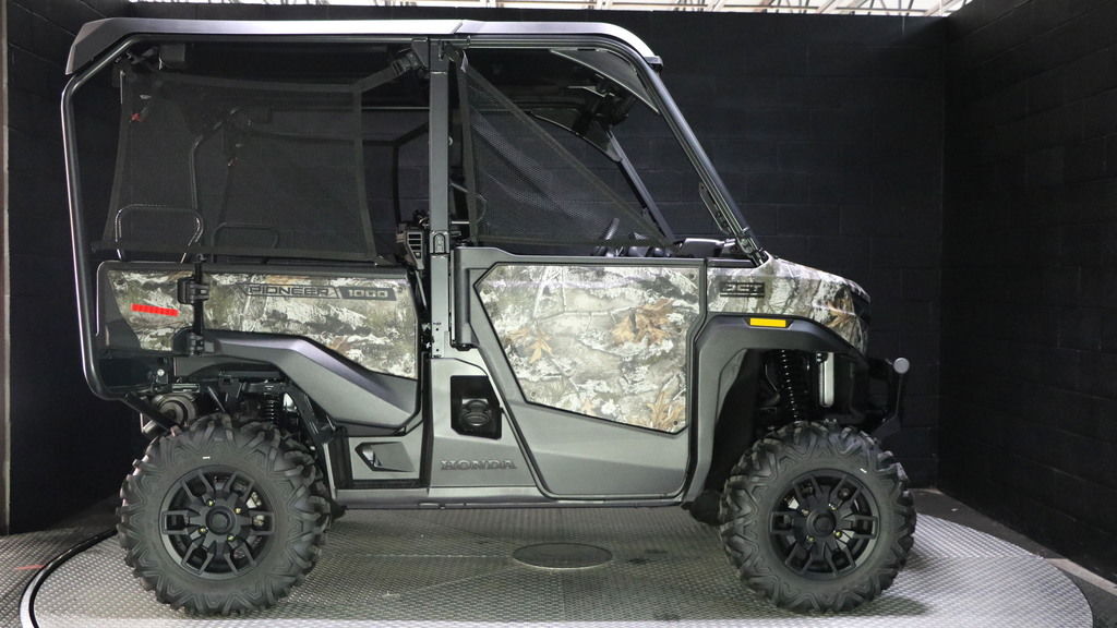 2026 Honda® Pioneer 1000-5 Deluxe TrueTimber Atera Camo in paris TX