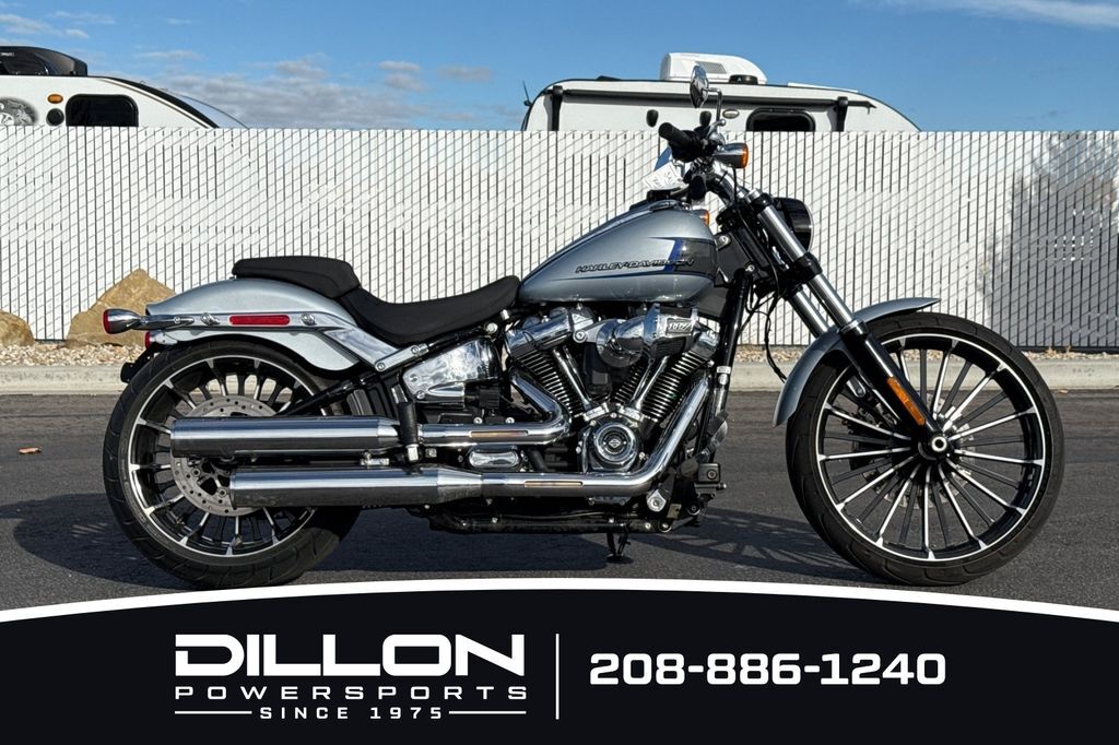 2023 Harley-Davidson® Softail® Breakout® Standard motorcycle