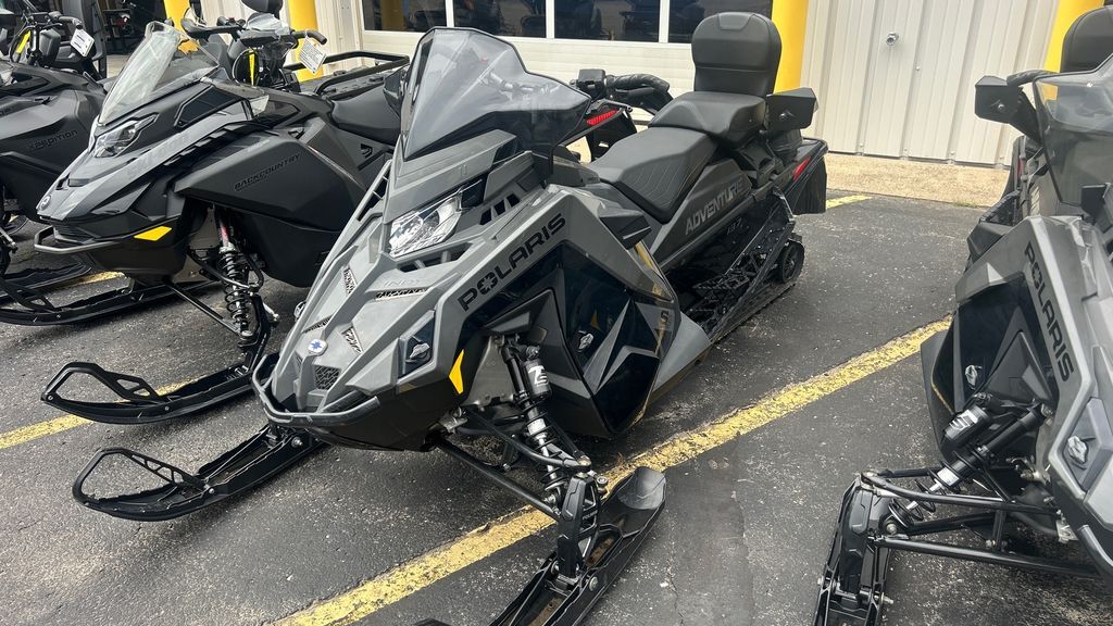 2024 Polaris® PROSTAR S4 INDY ADV 137 Snowmobile snowmobile