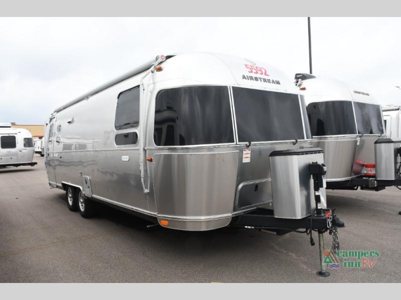 2024 Airstream Flying Cloud 27FBT DESK 27FB TWIN in ramsey MN