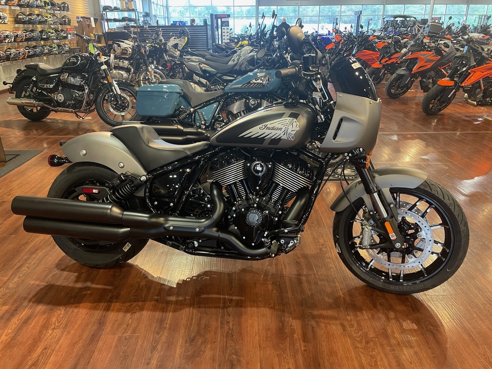 2026 Indian Motorcycle Indian Sport Chief BASE in Walton, KY