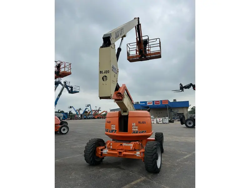 2019 JLG 600AJ