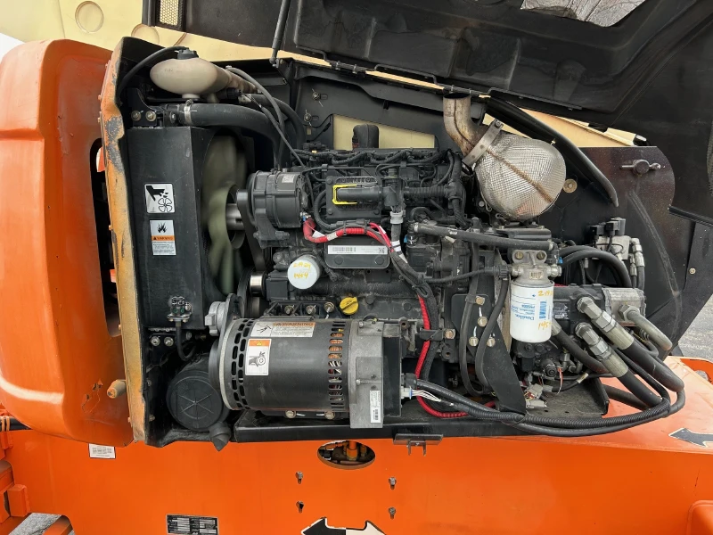 2019 JLG 600AJ
