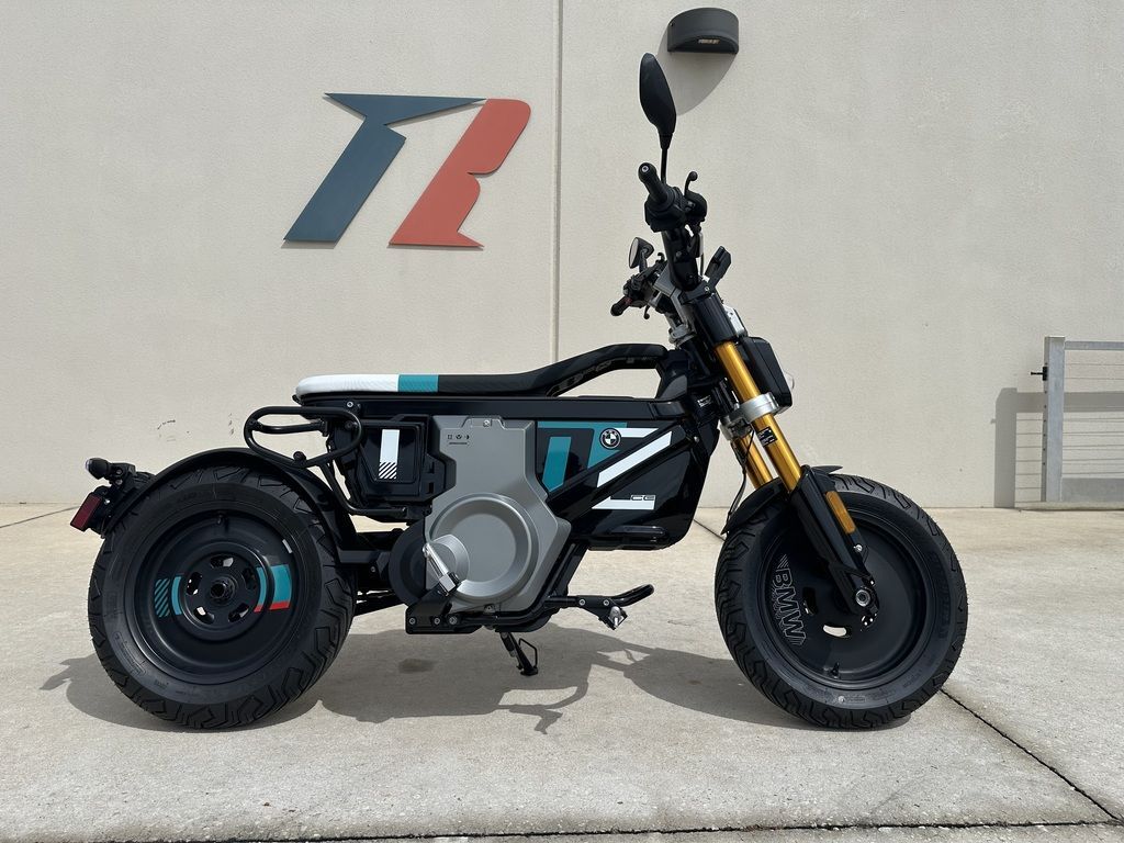 2024 BMW CE 02 Cosmic black 02 in Malabar, FL