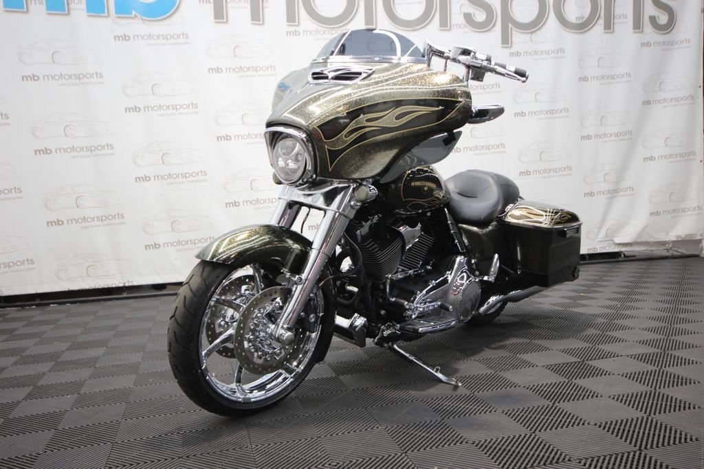 2016 Harley-Davidson Street Glide Special SPECIAL in Asbury Park, NJ
