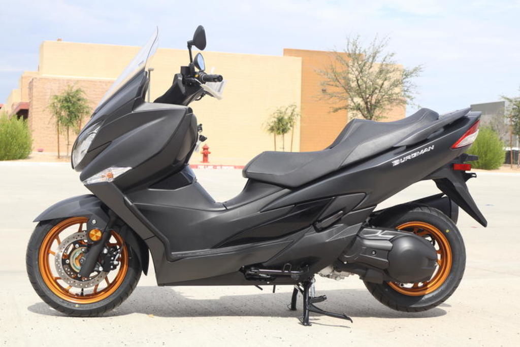 2027 Suzuki BURGMAN 400 400 in Hollywood, FL