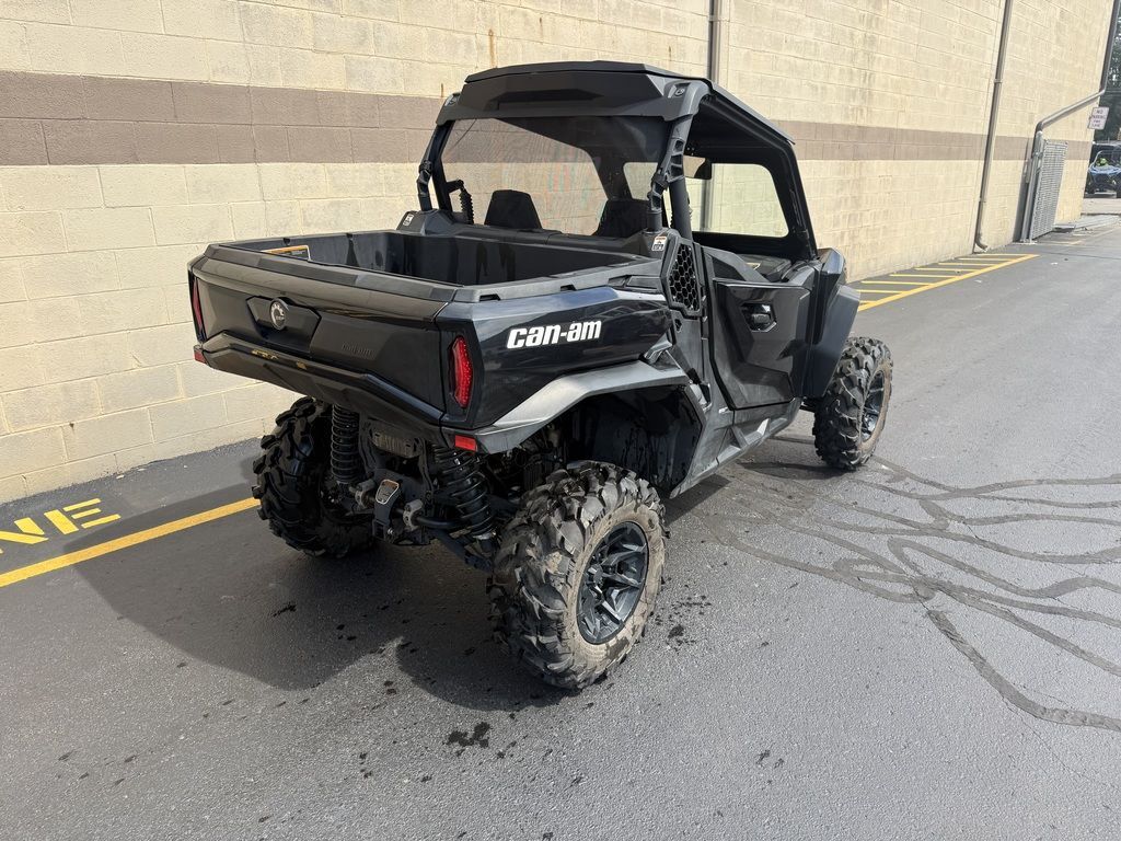 2025 Can-Am Commander XT 700 in brighton MI