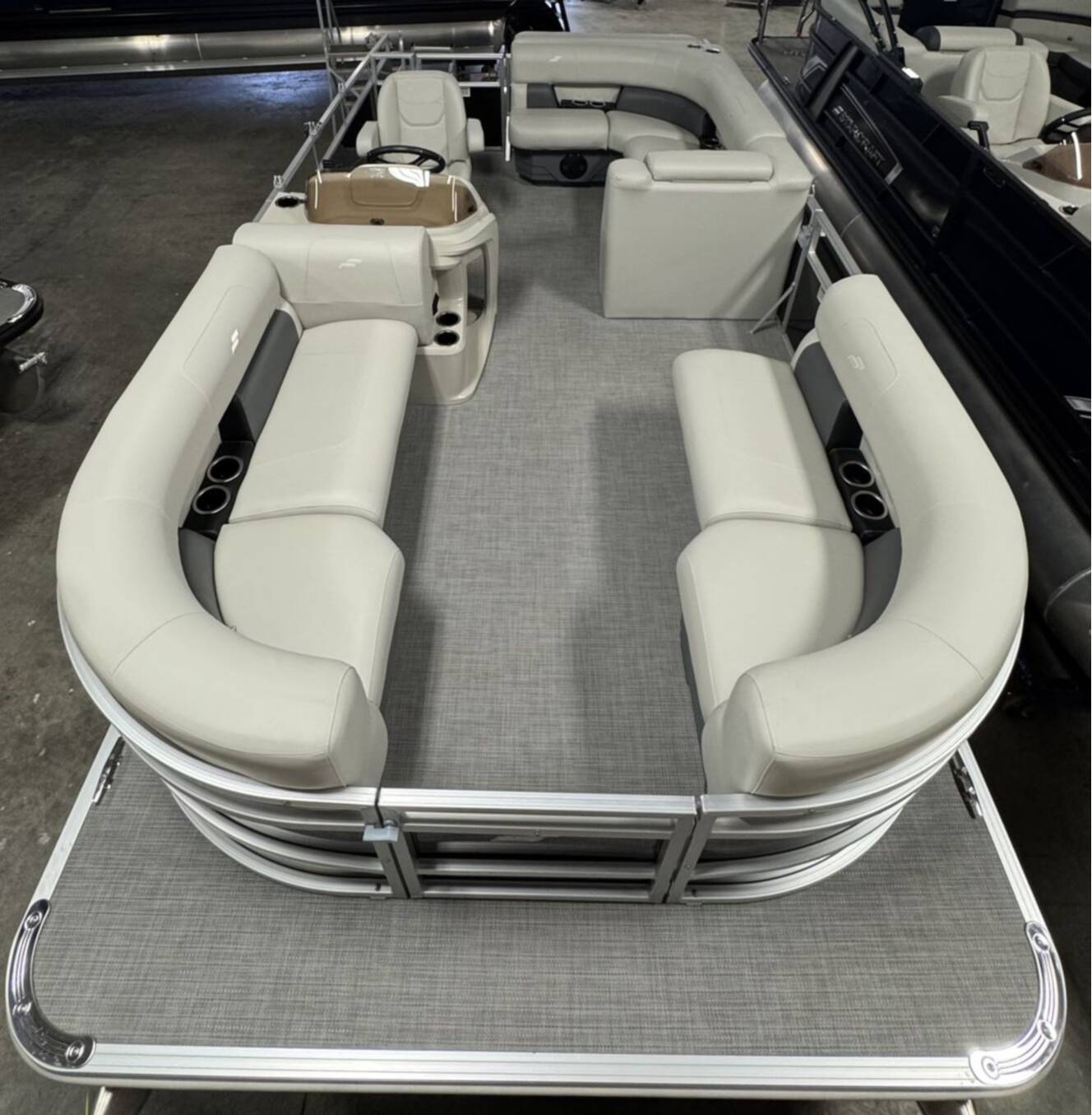 A photo of this 2025 Starcraft LX 20 CB