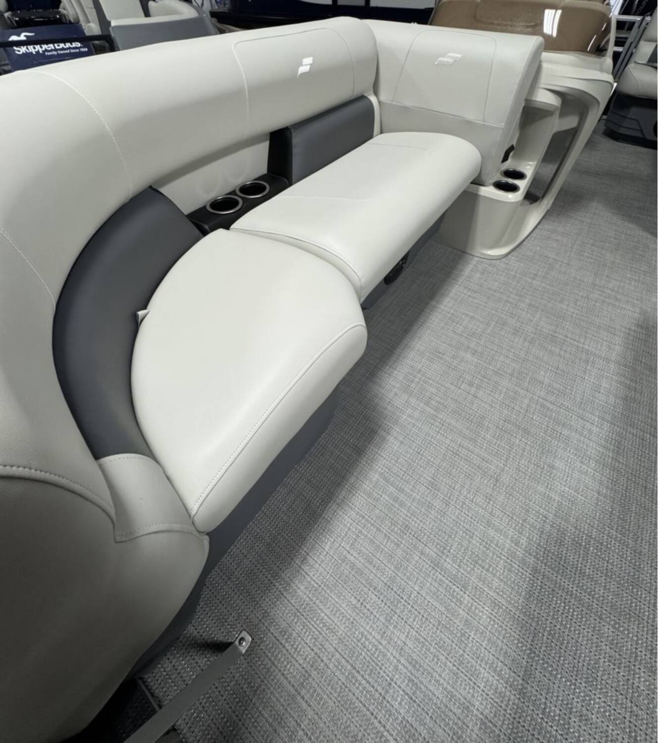 A photo of this 2025 Starcraft LX 20 CB