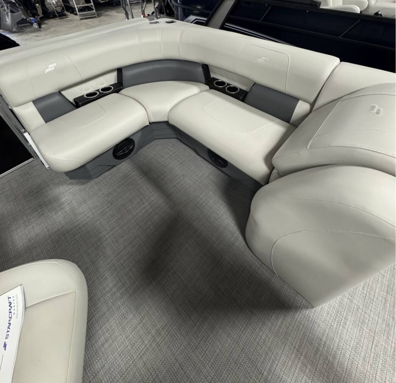 A photo of this 2025 Starcraft LX 20 CB