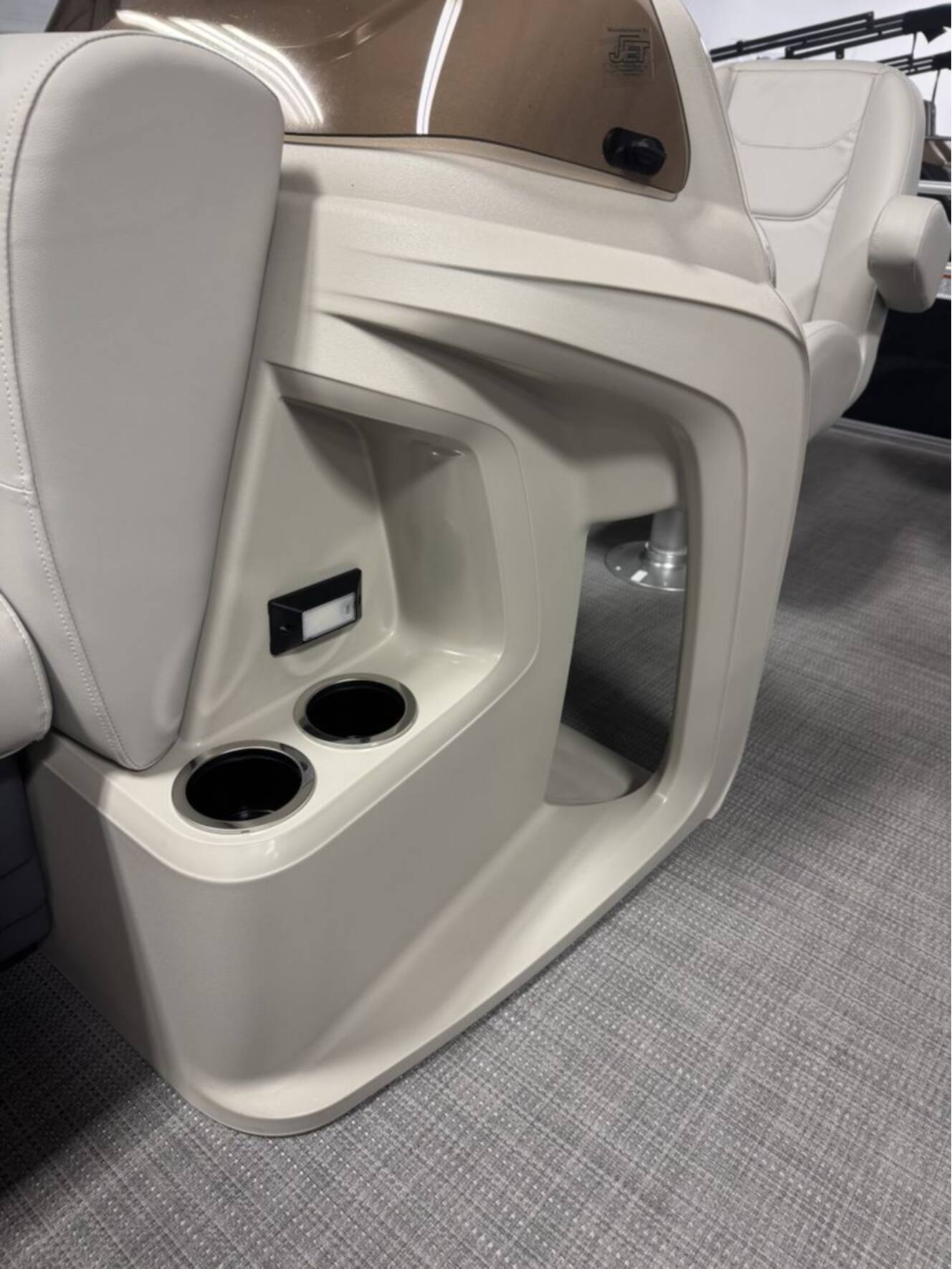 A photo of this 2025 Starcraft LX 20 CB