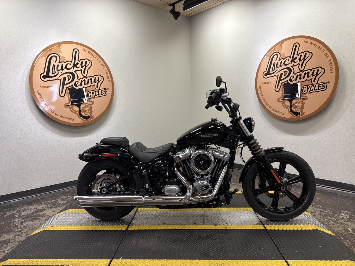2025 Harley-Davidson STREET BOB in Bedford, TX