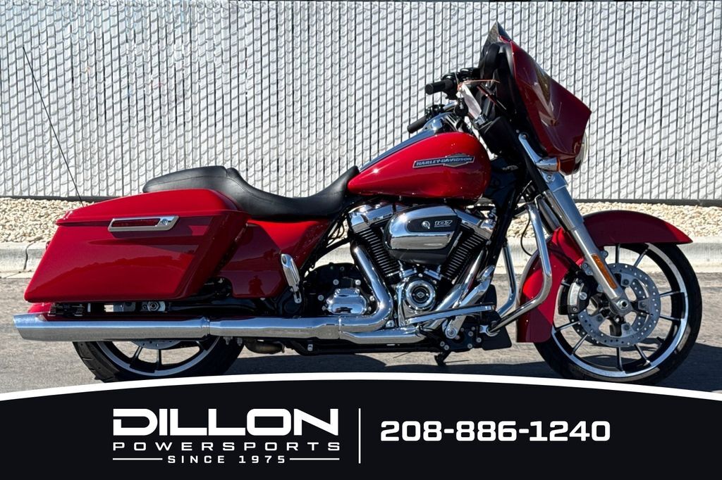 2023 Harley-Davidson® Street Glide® Base Standard motorcycle