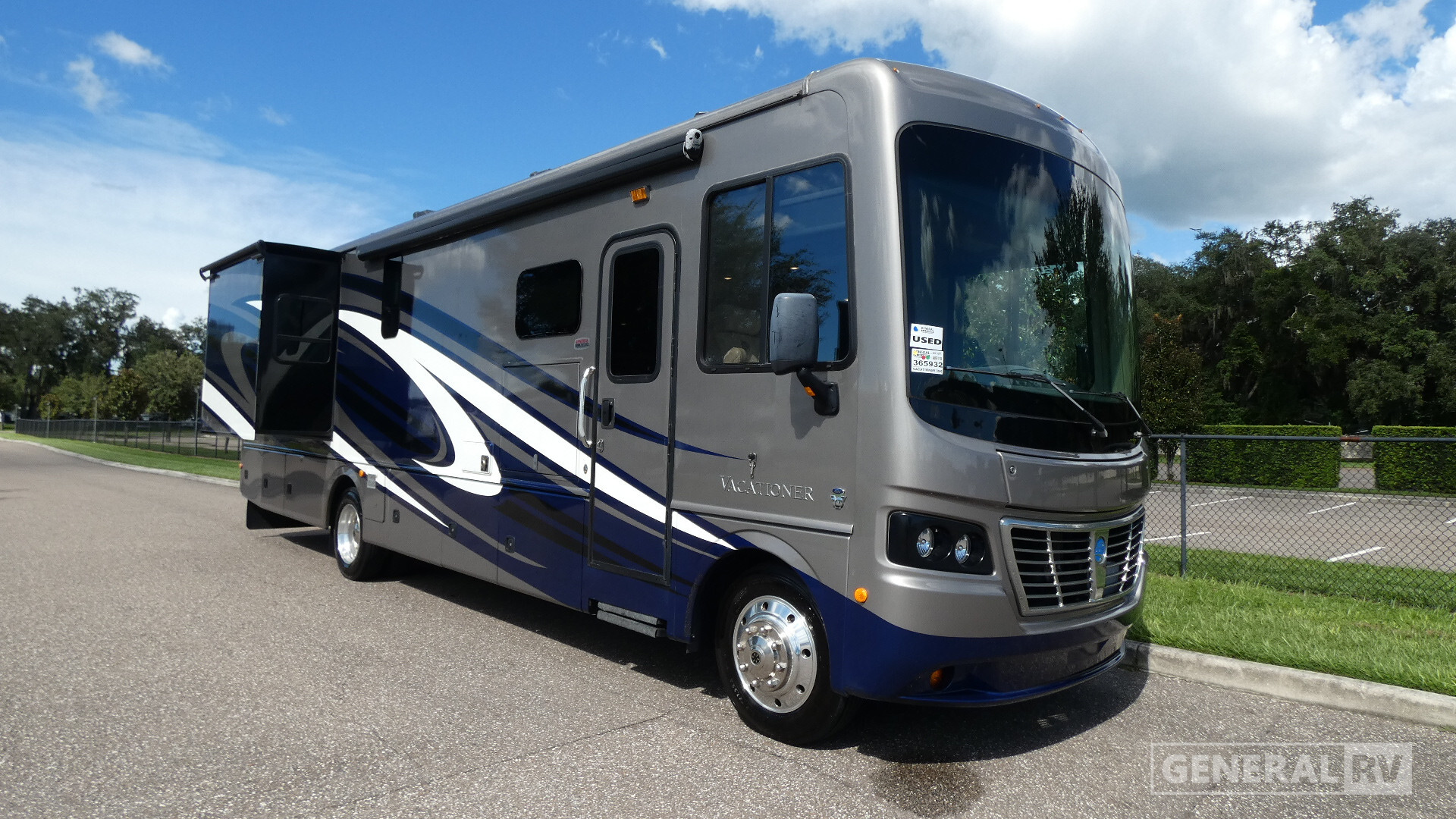 2017 Holiday Rambler VACATIONER 35K in dover FL