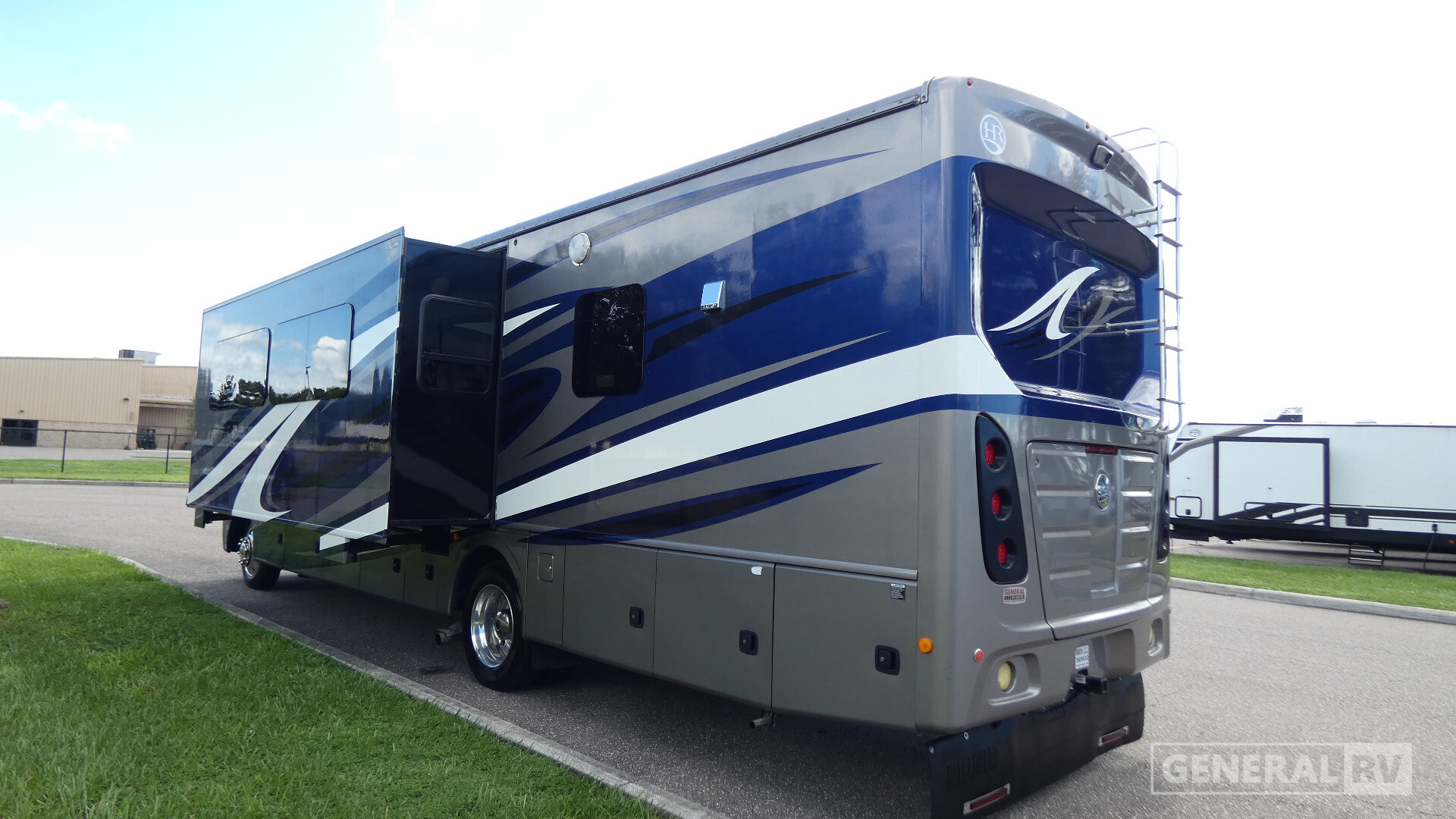 2017 Holiday Rambler VACATIONER 35K in dover FL