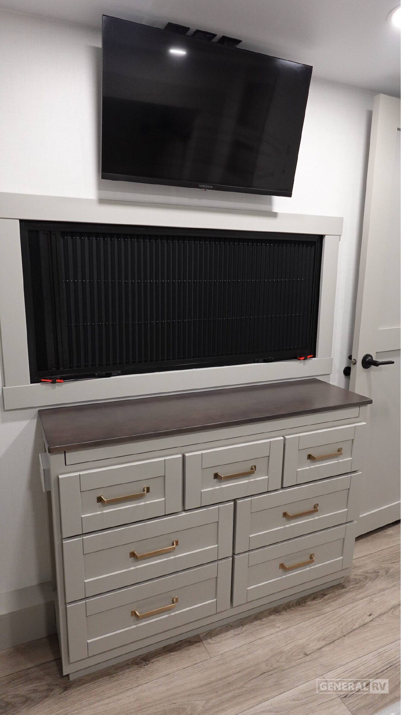 A photo of this 2026 Brinkley MODEL Z 3610