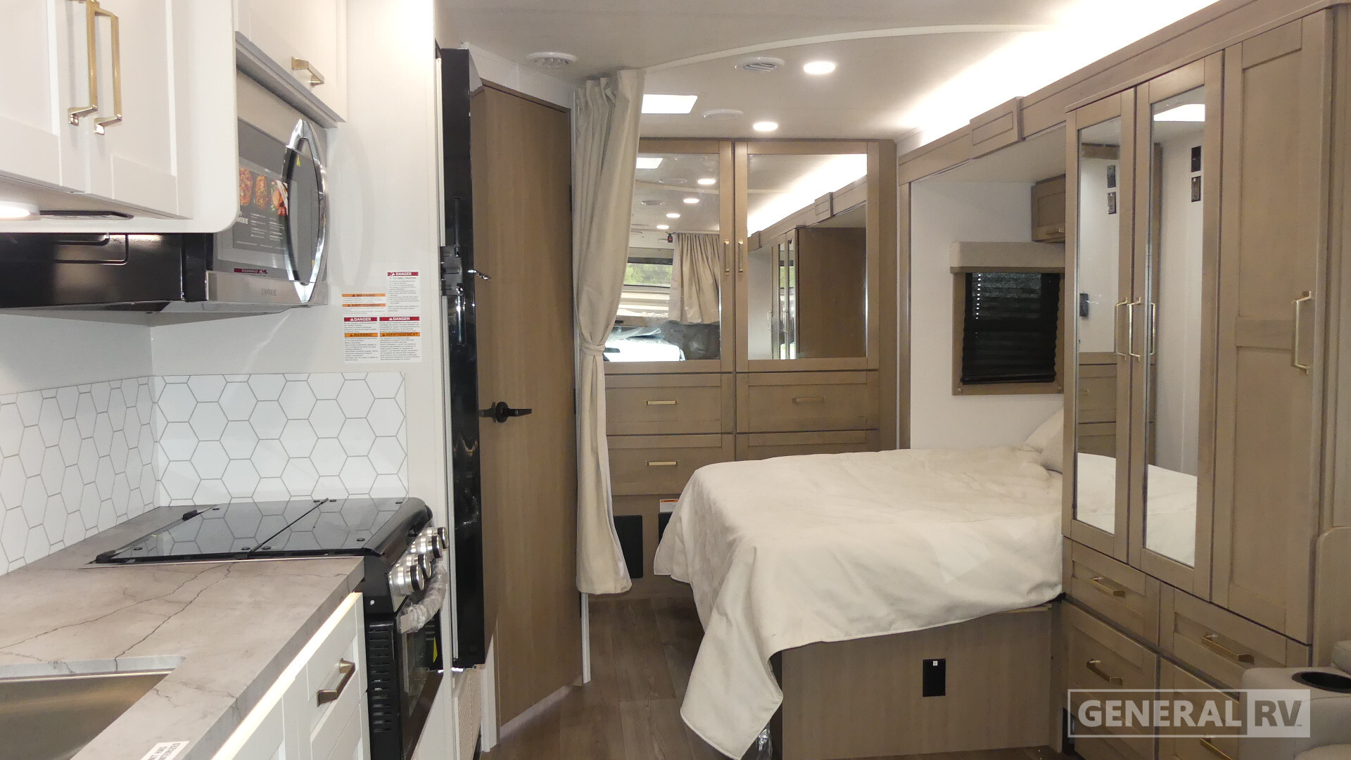 2027 Entegra Coach ODYSSEY 24B in north canton OH