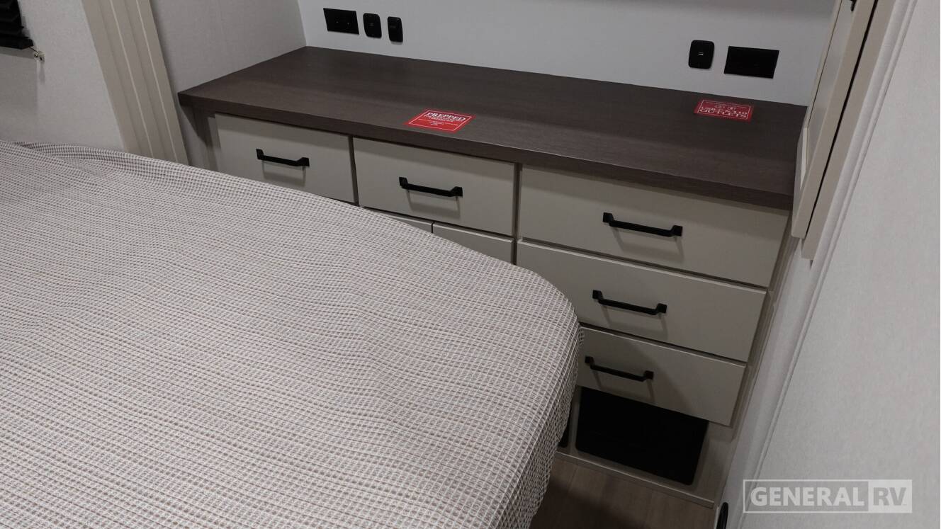 A photo of this 2026 Grand Design MOMENTUM 21G