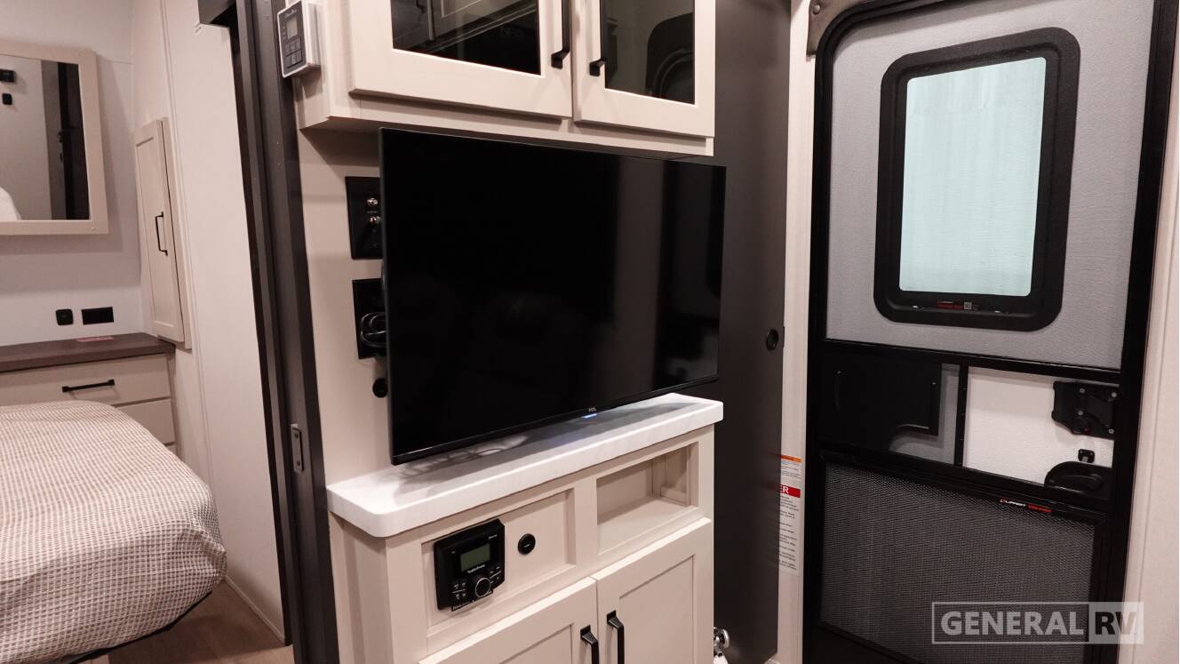 A photo of this 2026 Grand Design MOMENTUM 21G