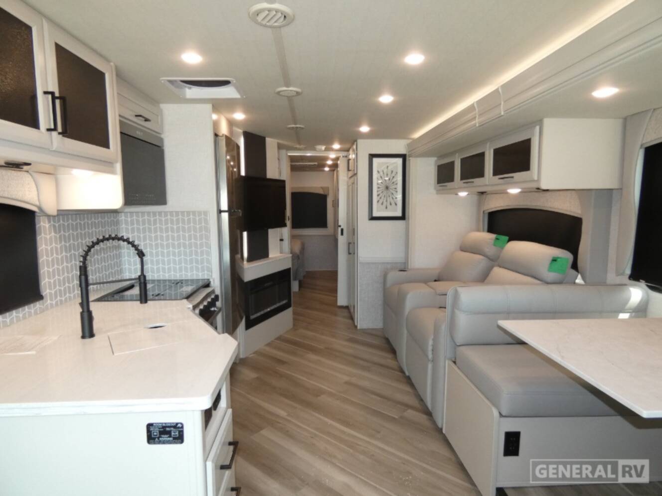 A photo of this 2026 Fleetwood FORTIS 34MB