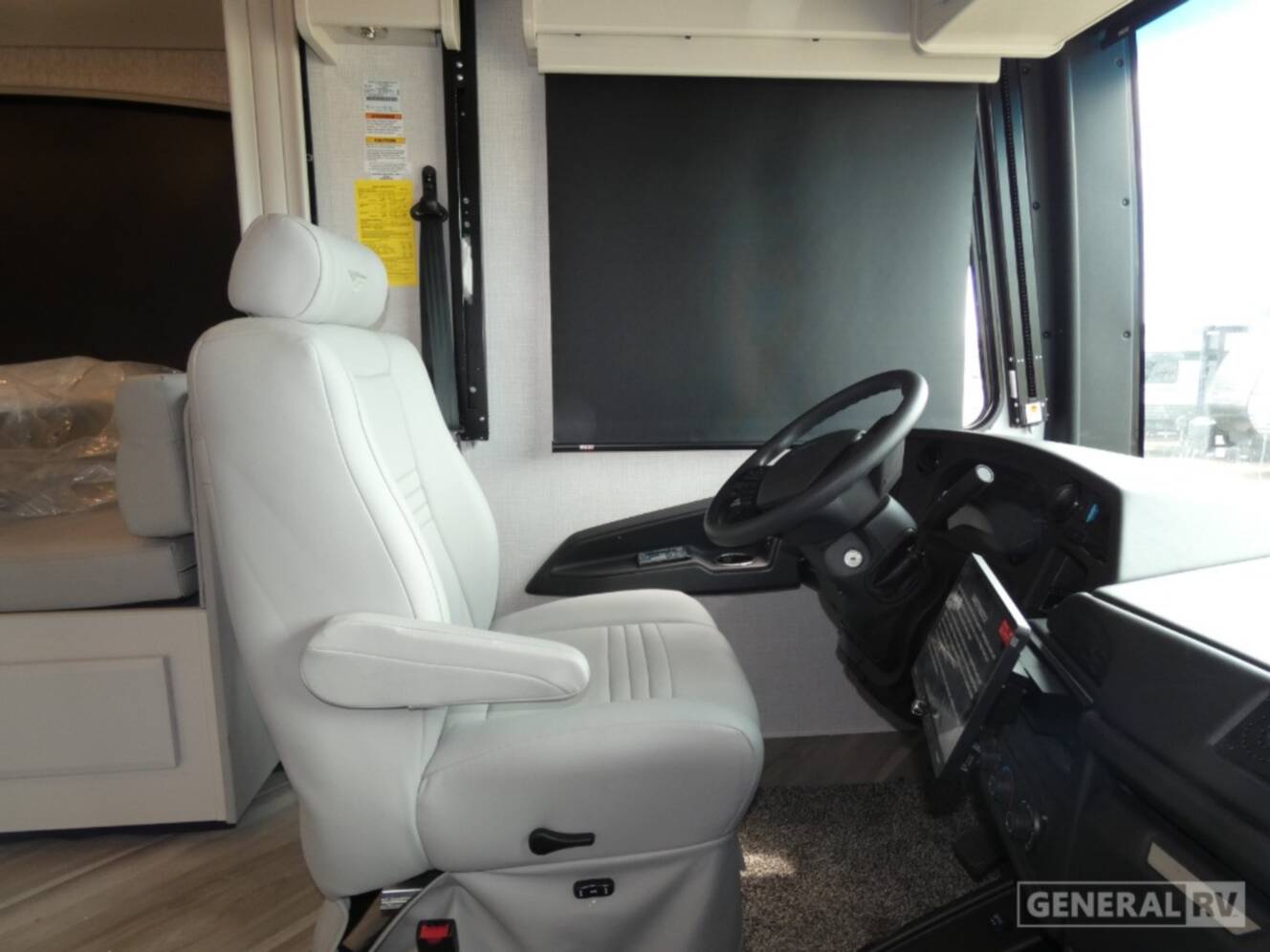A photo of this 2026 Fleetwood FORTIS 34MB